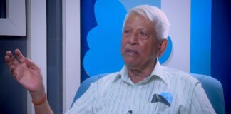 ज्येष्ठ सदस्य केसीले पद तथा गोपनीयताको शपथ लिनुहुँदै