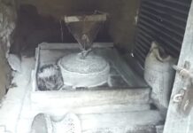 गाउँघरमा प्रयोग हुने परम्परागत पानीघट्टाको प्रचलन हराउँदै