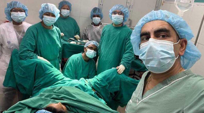 खोटाङमै सुरु भयो पाठेघर खस्ने समस्यासम्बन्धी शल्यक्रिया सेवा