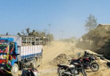 उदयपुर–२ : फेरिरहन्छन् प्रतिनिधि, फेरिँदैन सडकको अवस्था