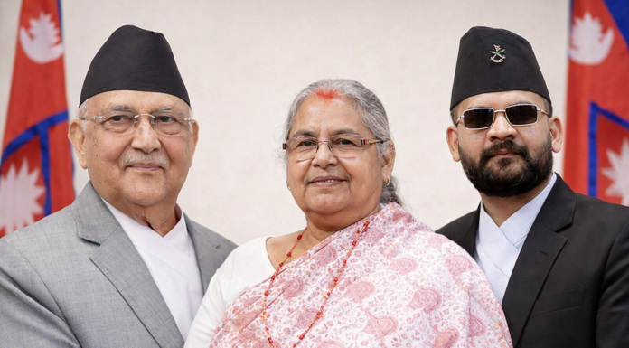 २०८२ मा तीन प्रधानमन्त्री, नयाँ वर्षअघि बालेनको उदय