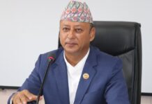 पूर्वमन्त्री दीपक खड्का पक्राउ