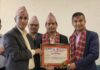 निर्वाचन सम्पन्न गर्न महत्वपूर्ण भूमिका निर्वाह गर्ने पत्रकार महासंघ झापालाई सम्मान
