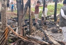 गौरादहमा चट्याङ परेर घरमा आगलागी