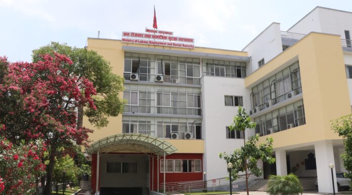 वैदेशिक रोजगारमा जाने कामदारले अब जुनसुकै सरकारी अस्पतालमा स्वास्थ्य परीक्षण गर्न पाउने