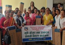 मकै रोप्ने मेसिन पाउँदा किसान दङ्ग