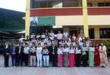 जन्मोत्सवको अवसरमा विद्यालय पोशाक एवम् जुत्ता वितरण