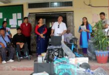 अर्जुनधारा नगरपालिकाद्वारा सहायता सामग्रीहरु वितरण