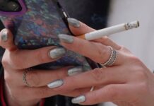 बेलायतमा चुरोटमाथि ऐतिहासिक कडाइ