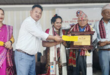 साहित्यकार कृष्ण धरावासीलाई दीर्घसेवा सम्मान