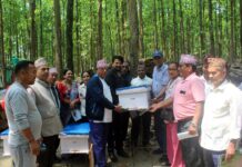 नमूनामा उपभोक्ताहरुको आम्दानी वृद्धि गर्न मौरीपालन कार्यक्रम