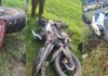 तीन वटा मोटरसाइकल ठोक्किँदा एक जनाको मृत्यु, चार घाइते