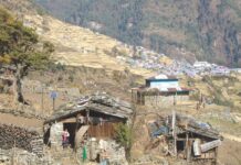 भोटखोलाका एक हजार बढी नागरिकले सीमापास लिए